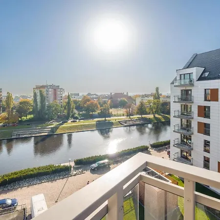 Jaglana With Parking & Appartement