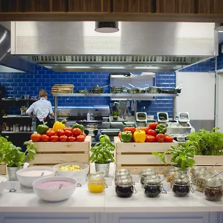 Jaglana With Parking & Appartement