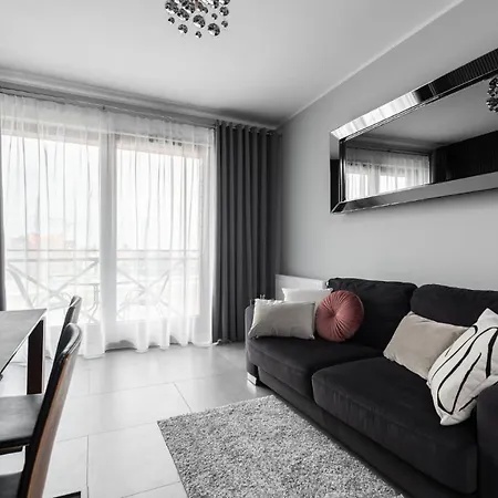 Jaglana With Parking & * Gdańsk