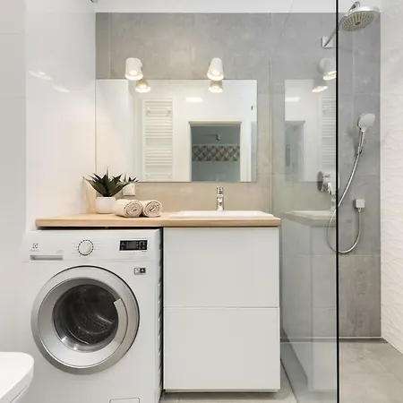 Jaglana With Parking & Apartman *