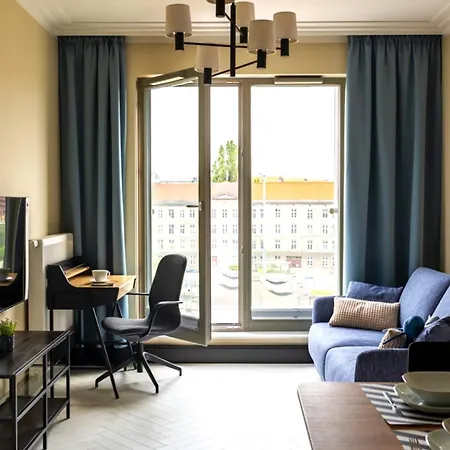 Jaglana With Parking & Apartament *