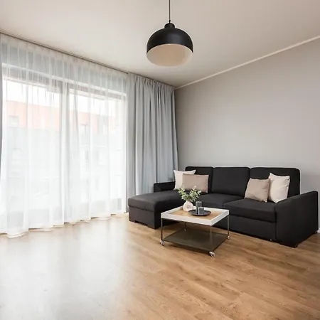 Jaglana With Parking & Apartman *