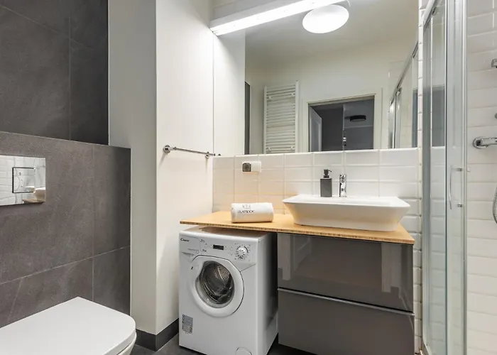 Jaglana With Parking & Διαμέρισμα